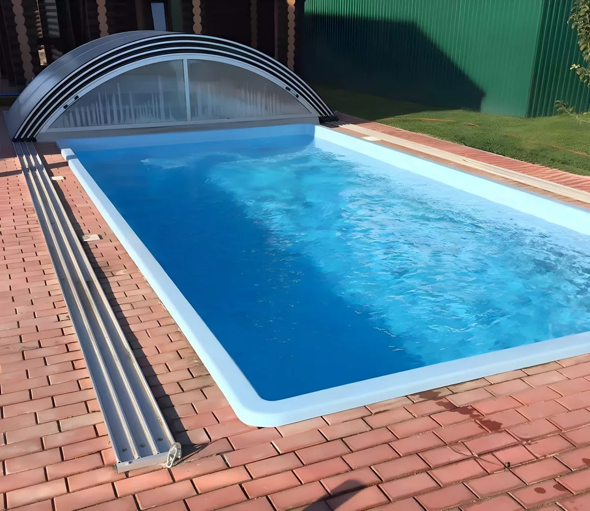 Laguna 7 — вечернее освещение в Минусинске